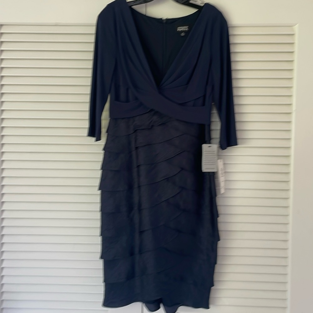 NWT Adrianna Papell cocktail dress